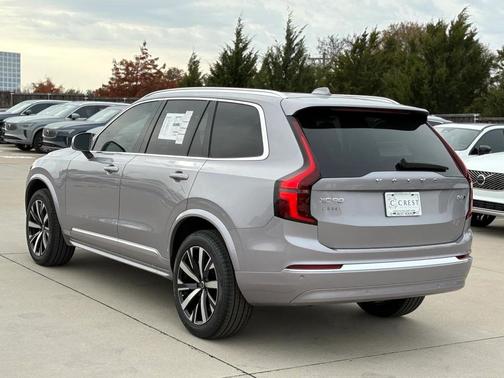 2026 Volvo XC90 B6 Core