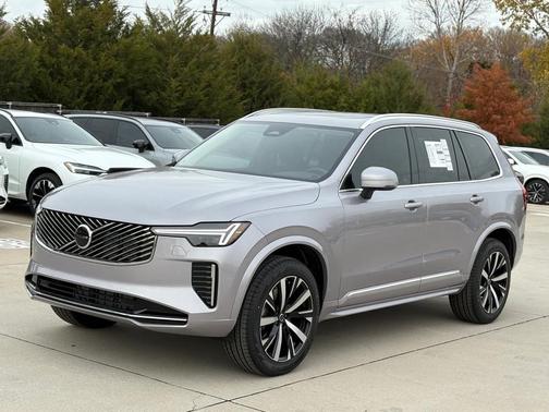 2026 Volvo XC90 B6 Core