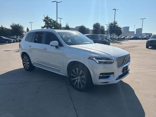2023 Volvo XC90 B6 Plus 7-Seater