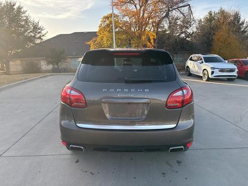 2014 Porsche Cayenne Cayenne