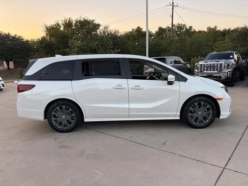 2025 Honda Odyssey Touring