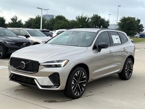 Bright Dusk 2026 Volvo XC60 B5 Ultra