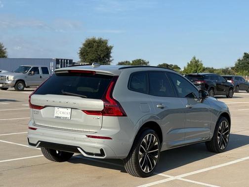 2026 Volvo XC60 Plug-In Hybrid T8 Ultra