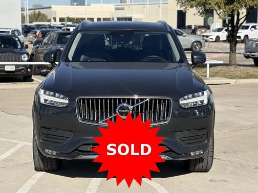 2021 Volvo XC90 T6 Momentum