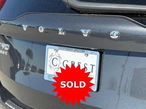 2021 Volvo XC90 T6 Momentum