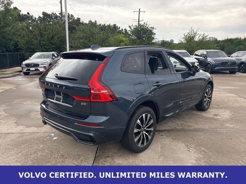Denim Blue Metallic 2025 Volvo XC60 B5 AWD