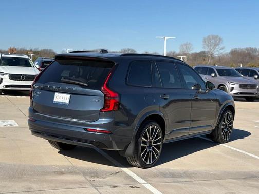 2026 Volvo XC90 B6 Ultra Dark Theme 7-Seater