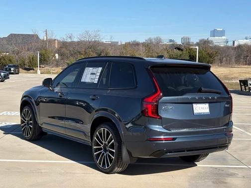 2026 Volvo XC90 B6 Ultra Dark Theme 7-Seater