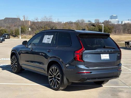 2026 Volvo XC90 B6 Ultra Dark Theme 7-Seater
