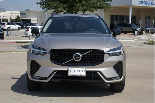 2025 Volvo XC60 B5 Plus