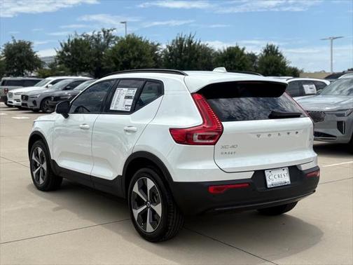 2026 Volvo XC40 B4 Core