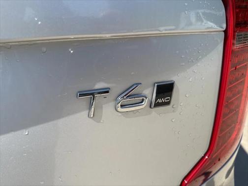 2022 Volvo XC90 T6 Inscription