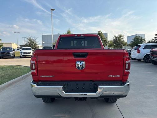 2024 RAM 2500 Big Horn Safety Group 4WD Level 2 Equipment