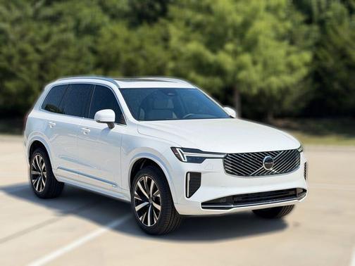 Crystal White 2026 Volvo XC90 B5 Core
