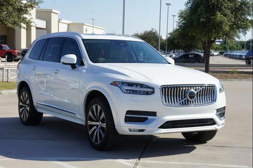 2024 Volvo XC90 AWD Plus