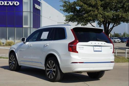 2024 Volvo XC90 AWD Plus