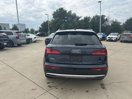 2020 Audi Q5 45 Premium Plus