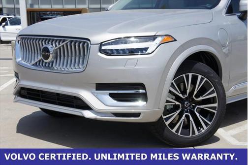 2025 Volvo XC90 Plug-In Hybrid T8 Core 7-Seater