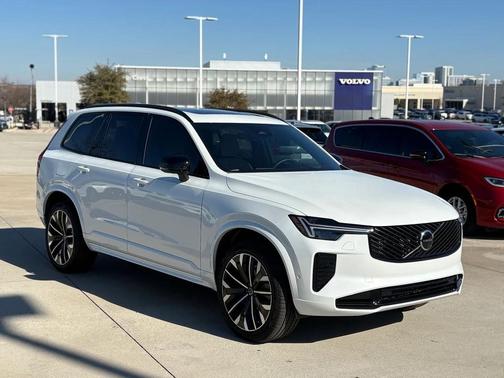 2026 Volvo XC90 B6 Ultra Dark Theme 6-Seater