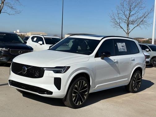 2026 Volvo XC90 B6 Ultra Dark Theme 6-Seater