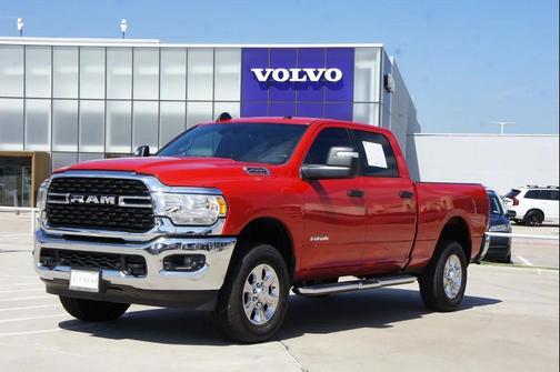 2024 RAM 2500 Big Horn Safety Group 4WD Level 2 Equipment Group