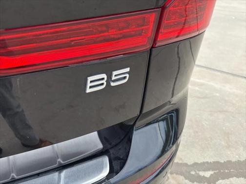2022 Volvo XC60 B5 Inscription