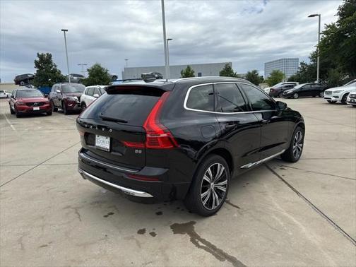 2022 Volvo XC60 B5 Inscription