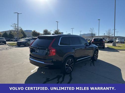 Onyx Black Metallic 2023 Volvo XC90 B6 Plus 7-Seater