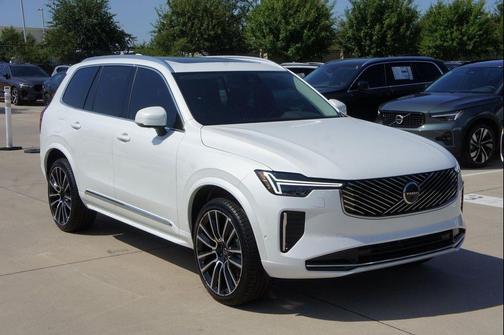 Crystal White 2026 Volvo XC90 B6 Plus 7-Seater