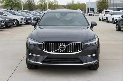 2022 Volvo XC60 B6 Inscription