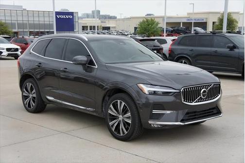 2022 Volvo XC60 B6 Inscription