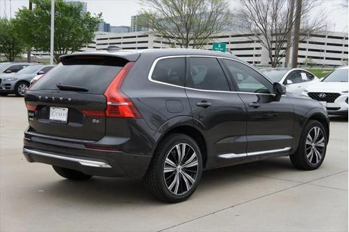 2022 Volvo XC60 B6 Inscription