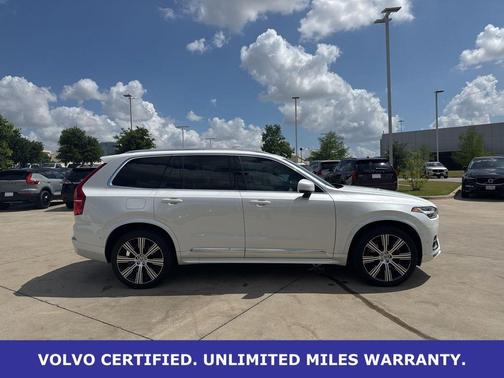 Crystal White Metallic 2024 Volvo XC90 B6 Plus Bright Theme