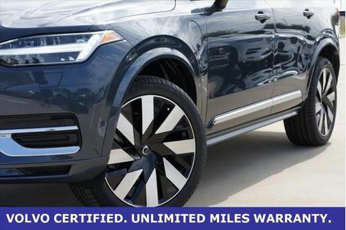 2025 Volvo XC90 Plug-In Hybrid T8 Plus 7-Seater