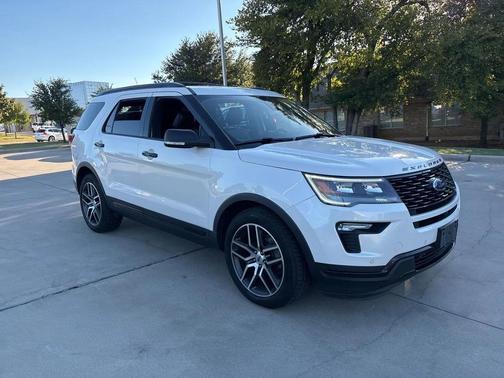 2018 Ford Explorer Sport
