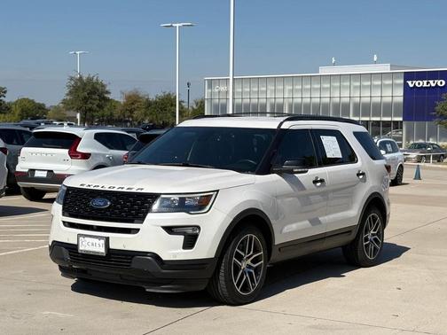 2018 Ford Explorer Sport