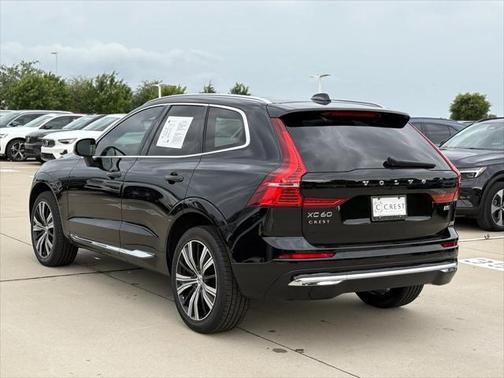2022 Volvo XC60 B5 Inscription
