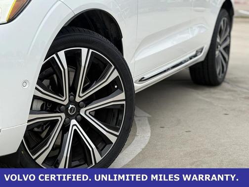 2023 Volvo XC60 B6 Ultimate Bright Theme