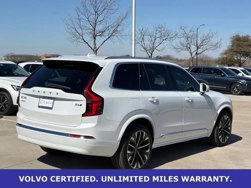 2025 Volvo XC90 B6 Plus 7-Seater