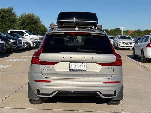 2022 Volvo XC60 B6 R-Design