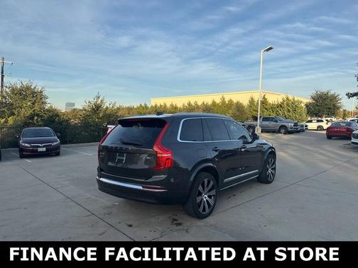 2024 Volvo XC90 B6 Plus Bright Theme