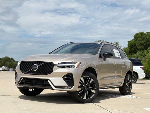 Bright Dusk 2026 Volvo XC60 B5 Core