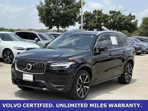 2022 Volvo XC90 T6 Momentum