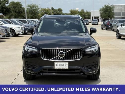 2022 Volvo XC90 T6 Momentum