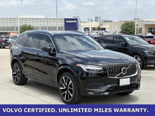 2022 Volvo XC90 T6 Momentum