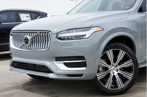 2025 Volvo XC90 Plug-In Hybrid T8 (2025.5) Ultra 7-Seater
