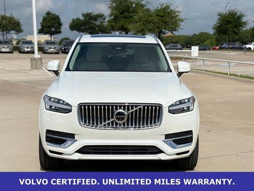 Crystal White Metallic 2023 Volvo XC90 Recharge Plug-In Hybrid T8 Plus 6 Passenger