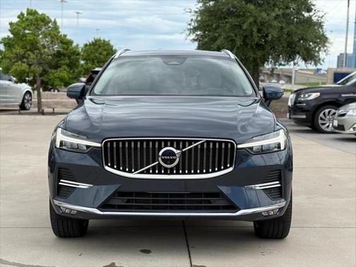 2022 Volvo XC60 B5 Inscription