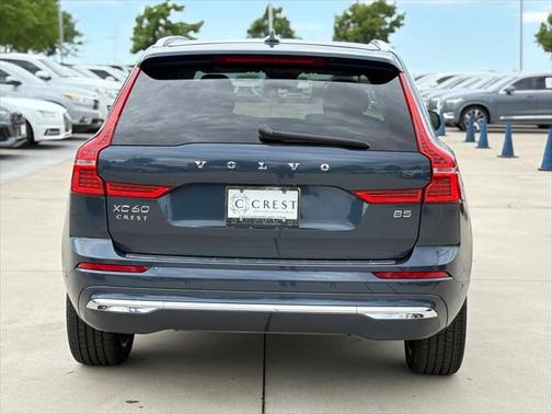 2022 Volvo XC60 B5 Inscription
