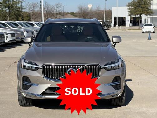 2023 Volvo XC60 B6 Ultimate Bright Theme